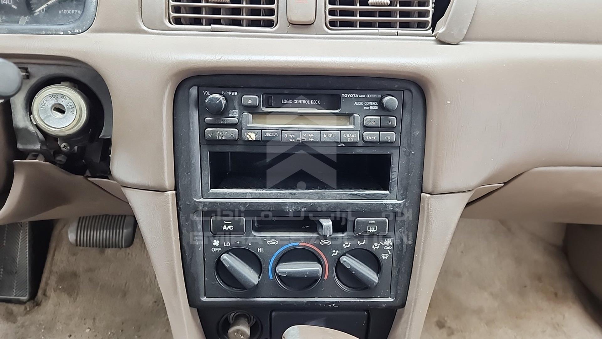 1999 TOYOTA CAMRY VIN: 4T1BG22K2XU880390