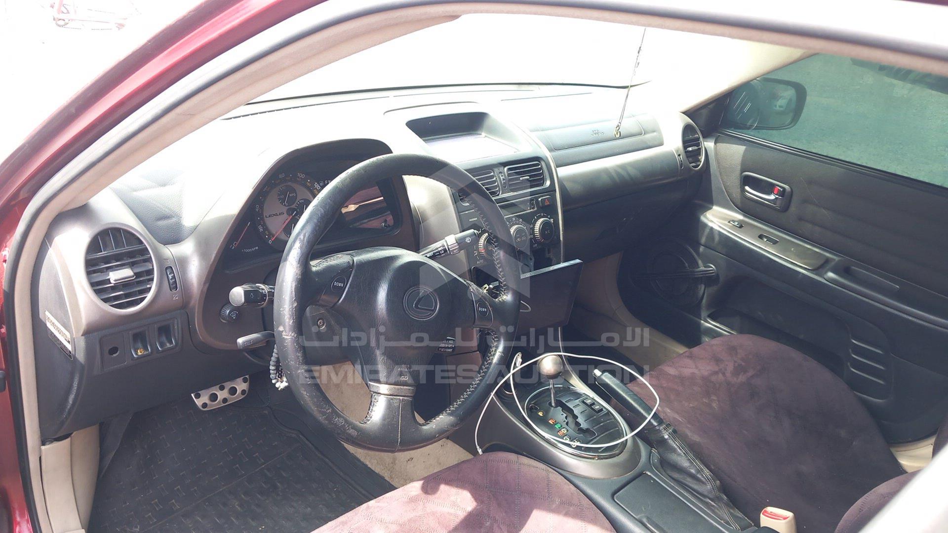 2001 LEXUS IS300 VIN: JTHBD182810031599