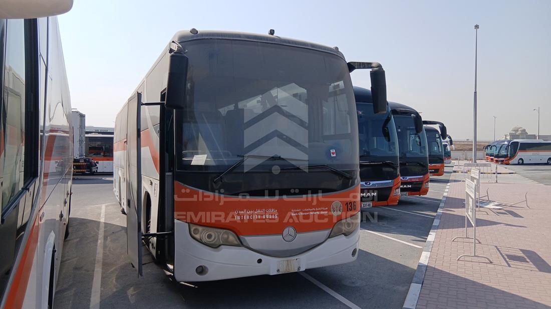 2019 Mercedes Bus — Front Right Angle — Photo 9