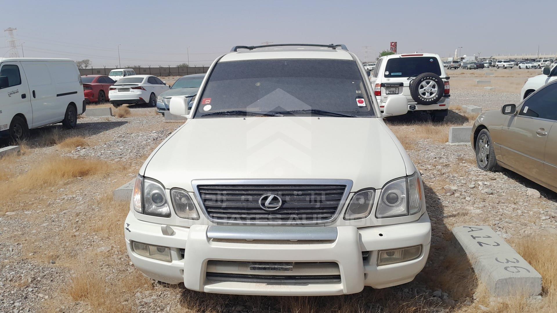 2002 LEXUS LX 470 VIN: JTJHT00W223520942
