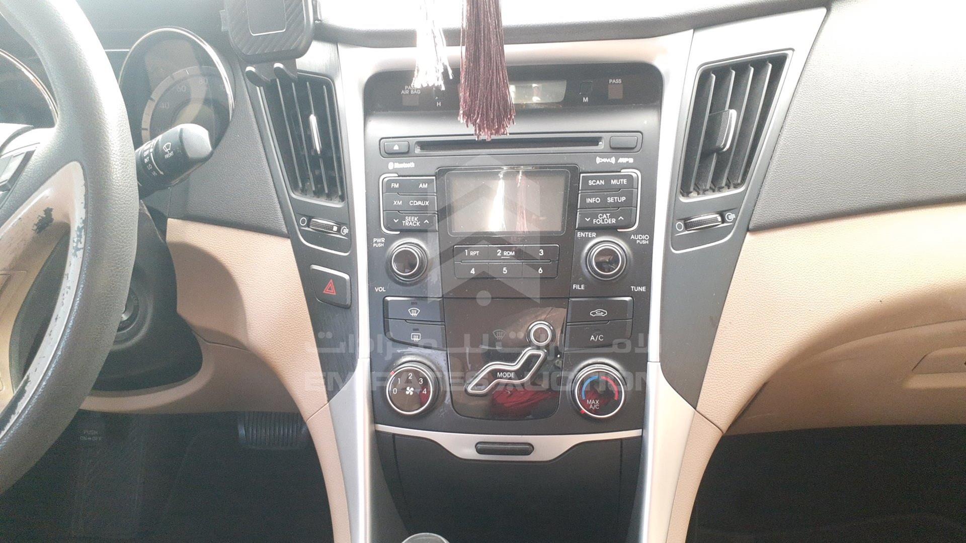 2011 HYUNDAI SONATA VIN: 5NPEB4AC7BH229927