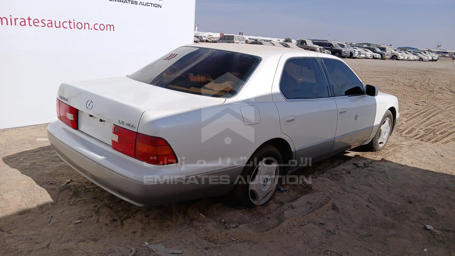 1998 LEXUS LS400 VIN: JT8BH28F8W0123543