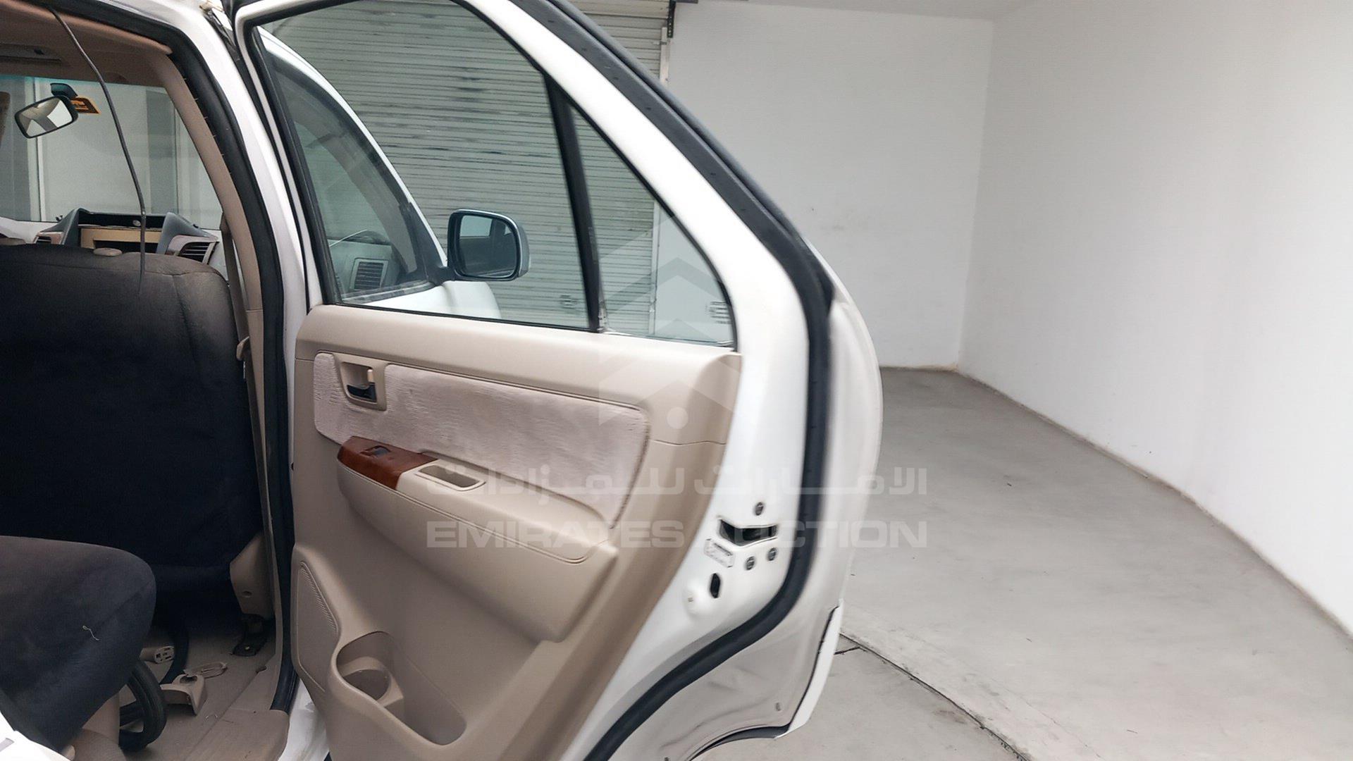 2007 TOYOTA FORTUNER VIN: MHFYU59G477001095