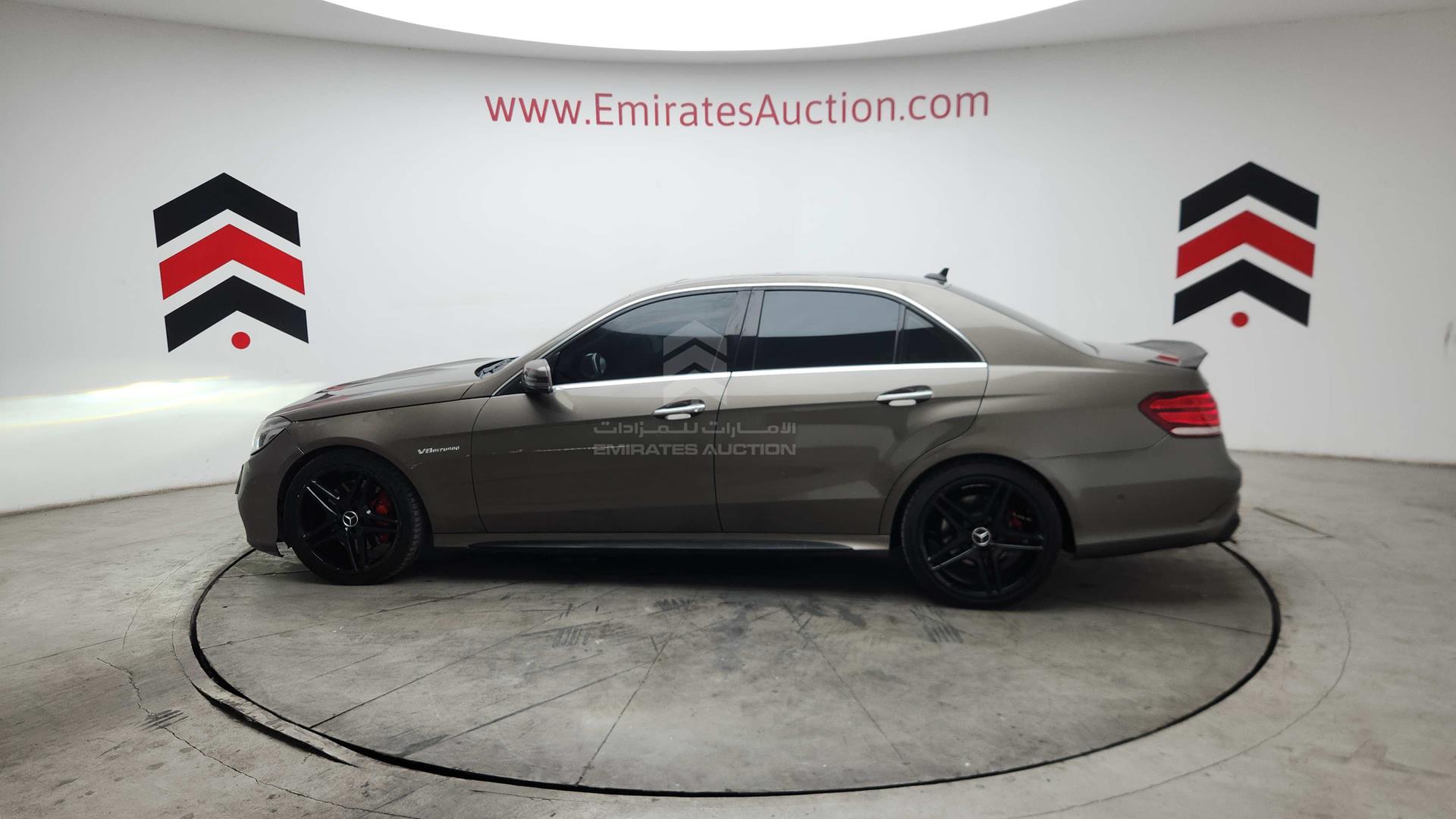 2011 MERCEDES E 550 VIN: WDDHF9AB2BA469907