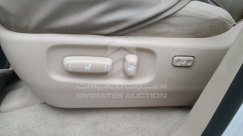 JTMHU09J5F4120610 Auction: EmiratesAuction Lot: 409010 JTMHU09J5F4120610 Toyota Land Cruiser 2015 WHITE Photo 22
