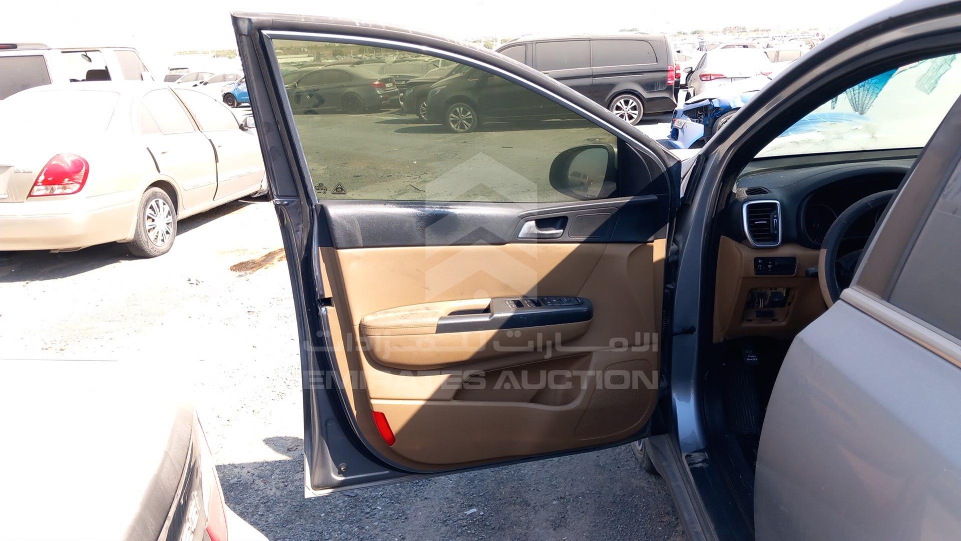 2019 KIA SPORTAGE VIN: U5YPH81A9KL593391
