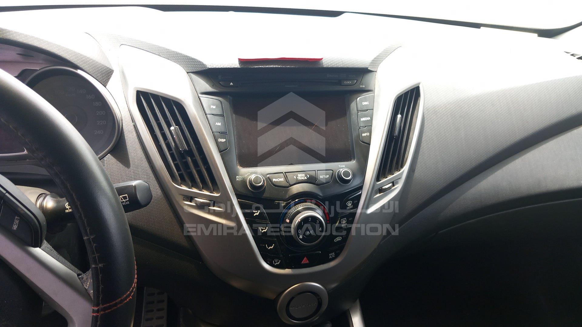 2012 HYUNDAI VELOSTER VIN: KMHTC61C7CU082138
