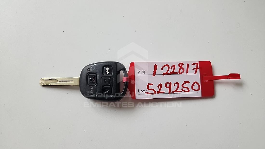 2001 Lexus GS 300 — Keys — Photo 6