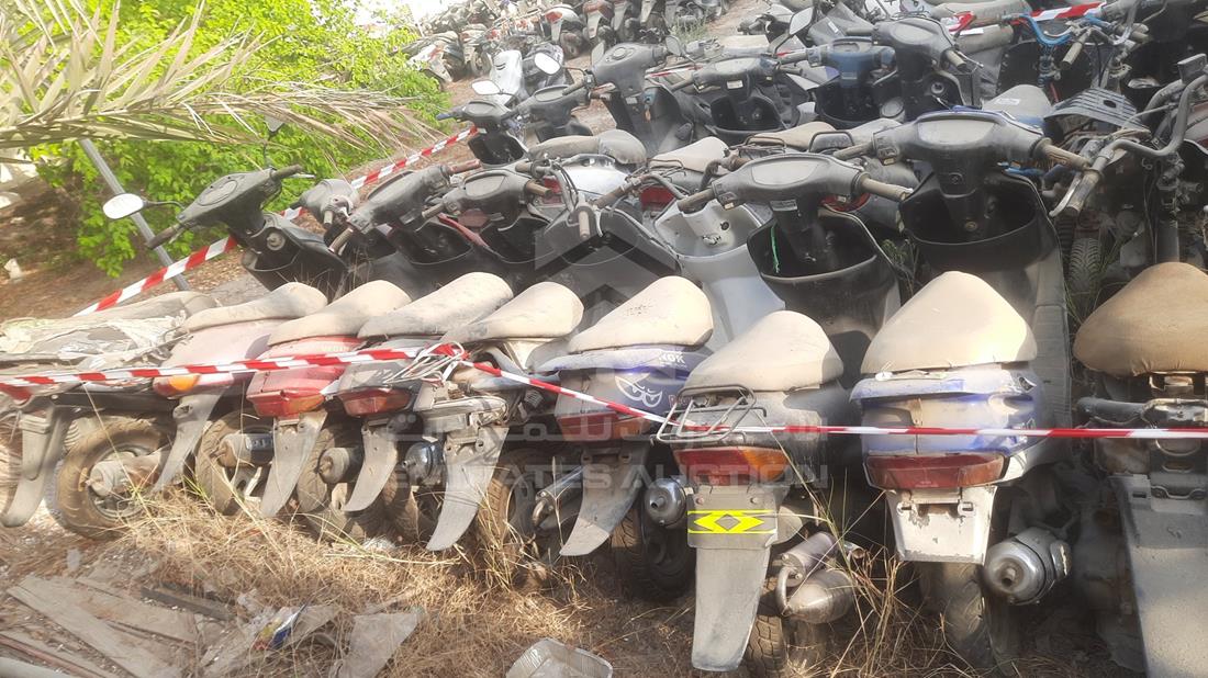 21 Scooters - Scrap without document — Rear View — Photo 18