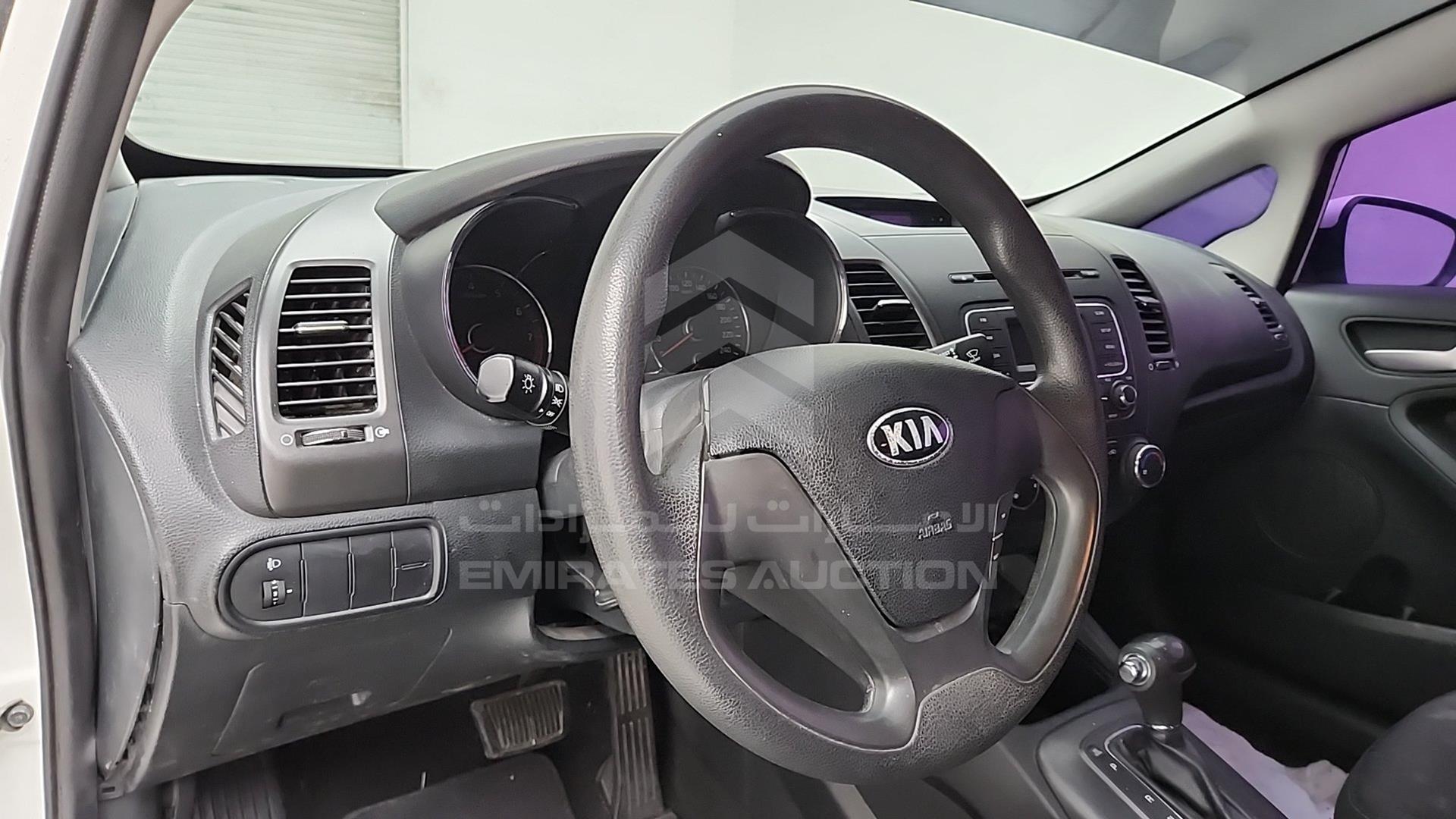 2016 KIA CERATO VIN: KNAFK4175G5535178