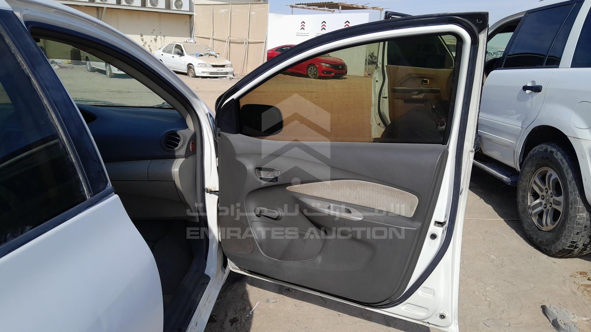 2009 TOYOTA YARIS VIN: JTDBW923394030750
