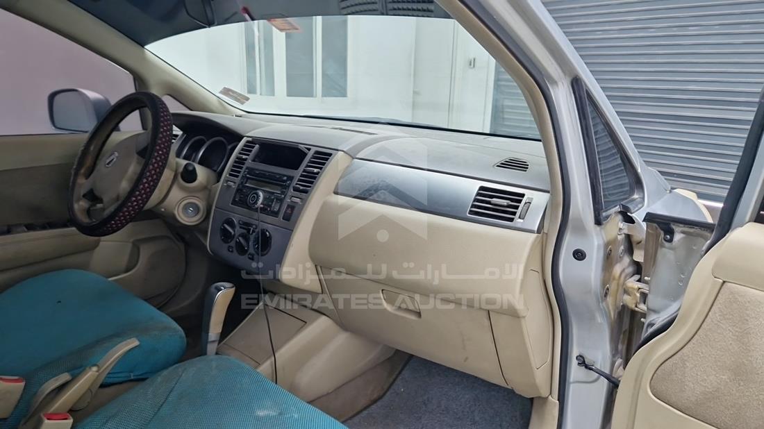 2009 Nissan — Front Right Passenger Dashboard View — Photo 26