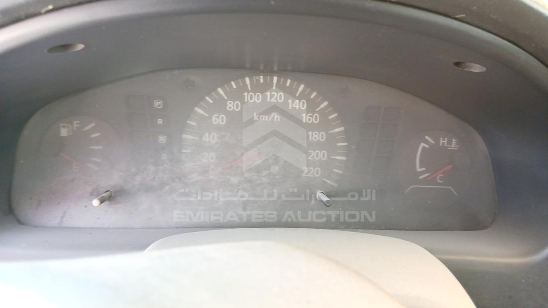 نيسان صني 2001 — مؤشر السرعة — صورة 14