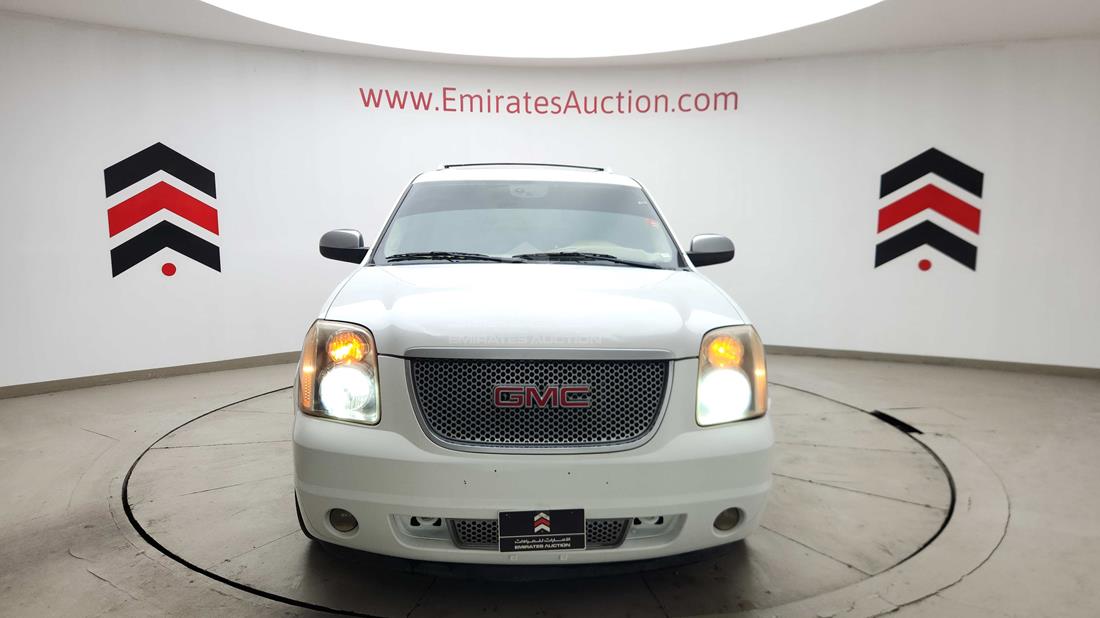 2009 GMC Yukon — 360-degree view