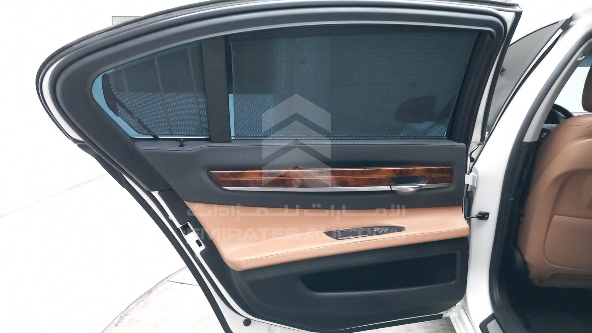 2014 BMW 730 VIN: WBAYE2102ED309335