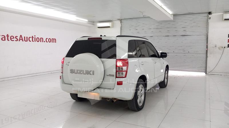 JS3TD54V274115577 Auction: EmiratesAuction Lot: 408892 JS3TD54V274115577 Suzuki Grand Vitara 2007 WHITE Photo 9
