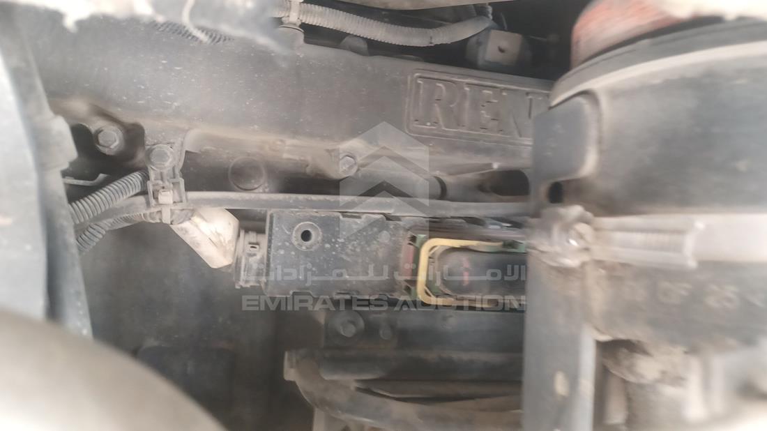 2014 Renault 440 — Engine Bay — Photo 29