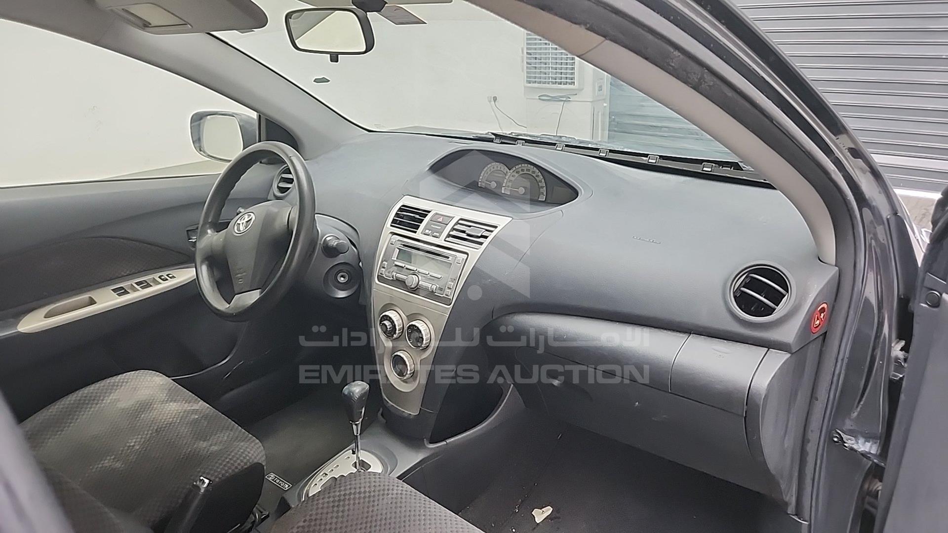 2008 TOYOTA YARIS VIN: JTDBW923081084457