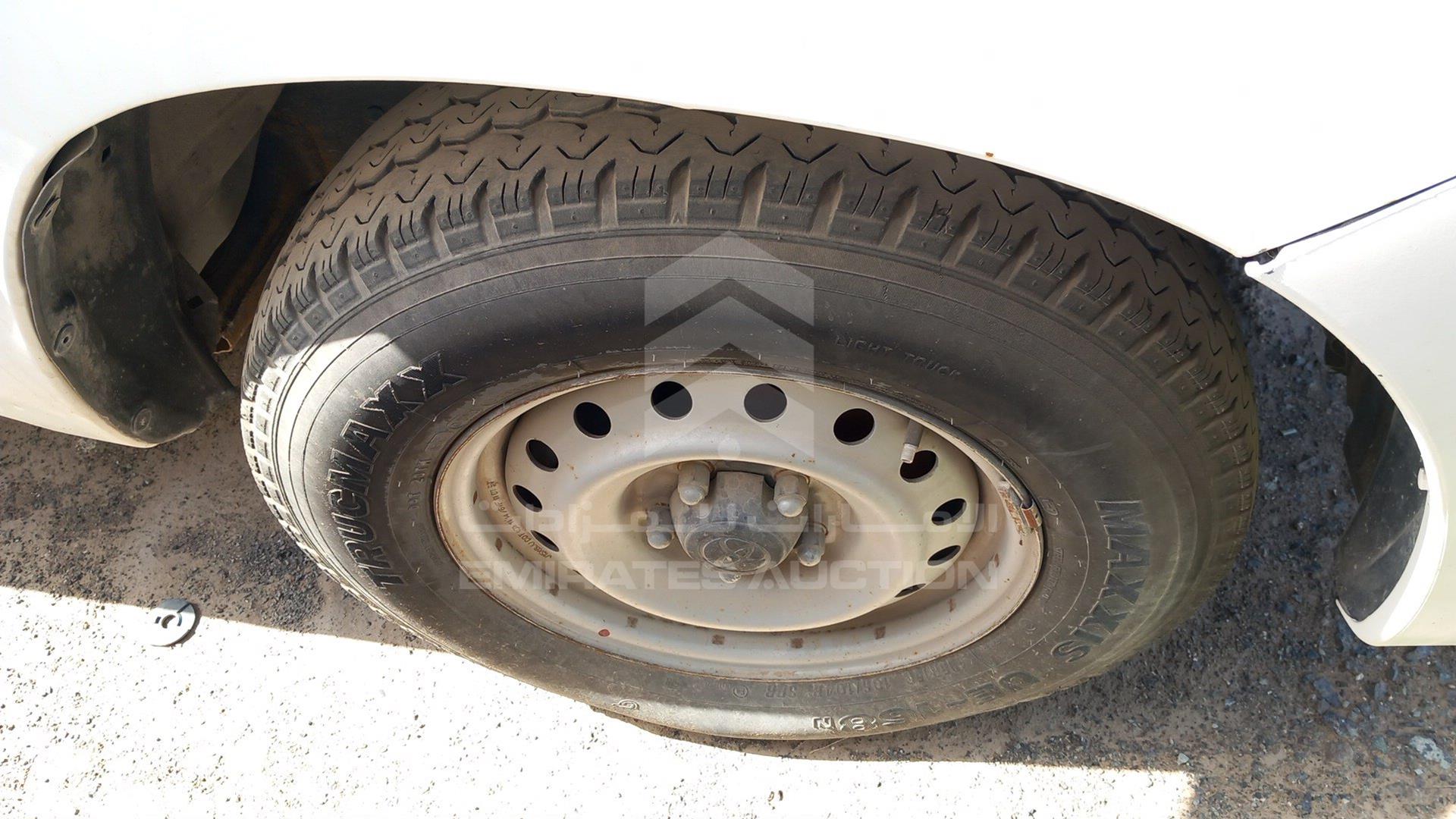 2015 TOYOTA HILUX VIN: MR0EW12G9F3032359