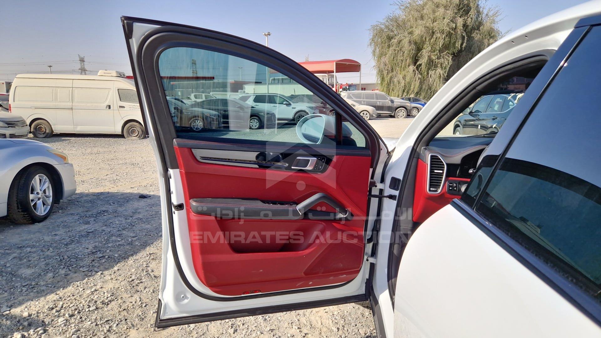2020 PORSCHE CAYENNE VIN: WP1BA2AY8LDA48217