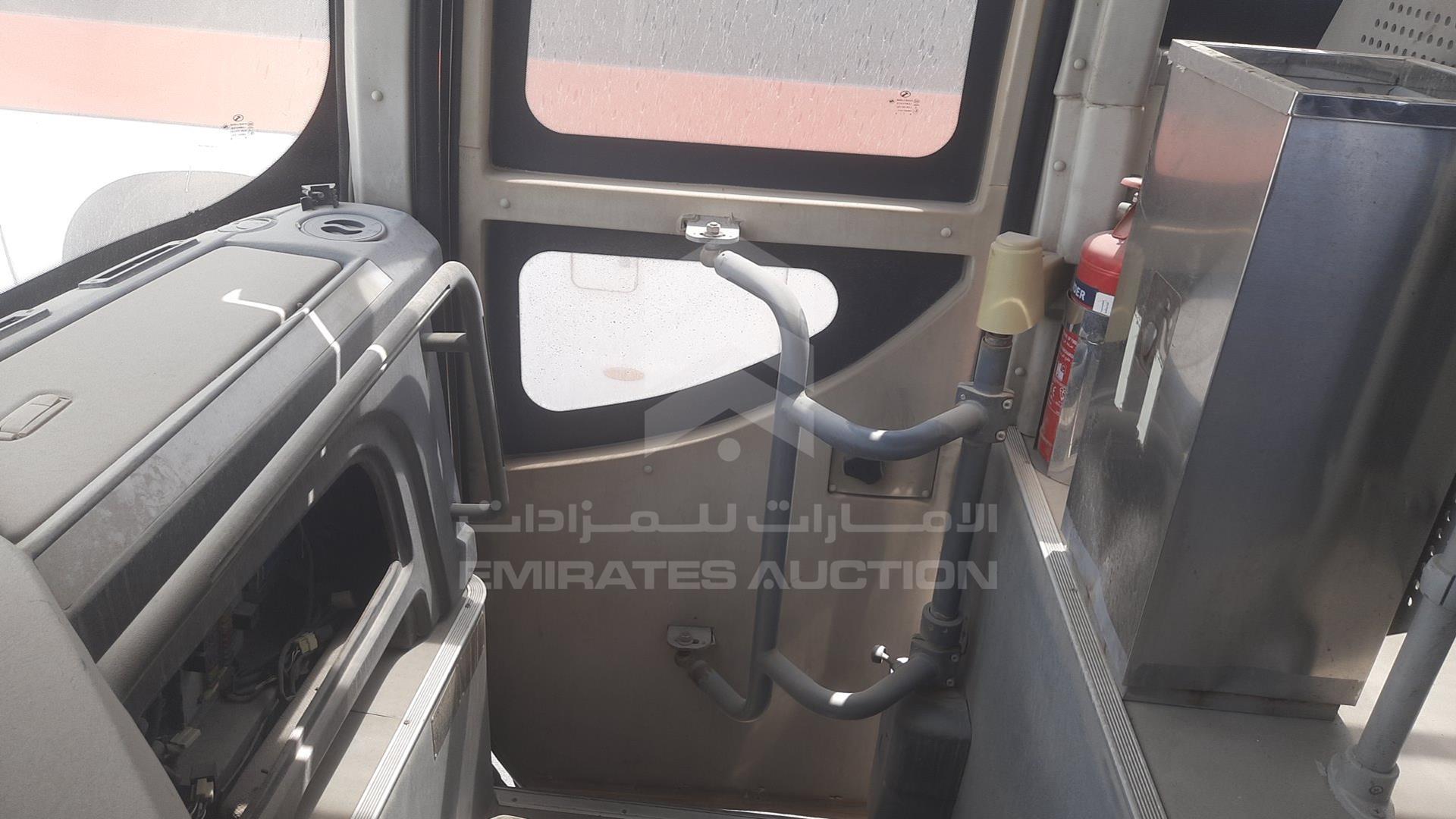 2015 KING LONG BUS VIN: LA6A1KBM3FB400229