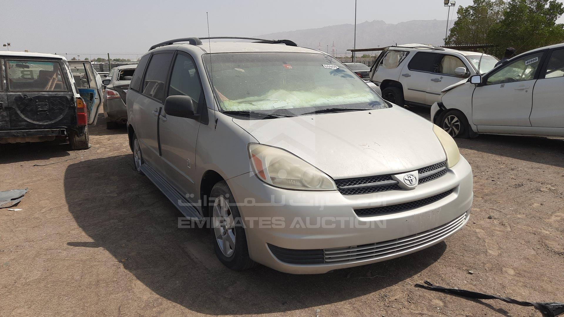 2004 TOYOTA SIENNA VIN: 5TDZA23C84S110061