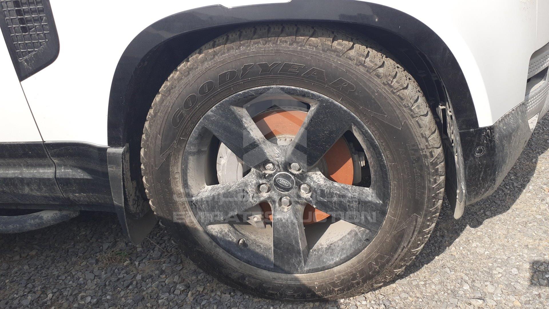 2023 LAND ROVER DEFENDER VIN: SALEA8BU5P2178107