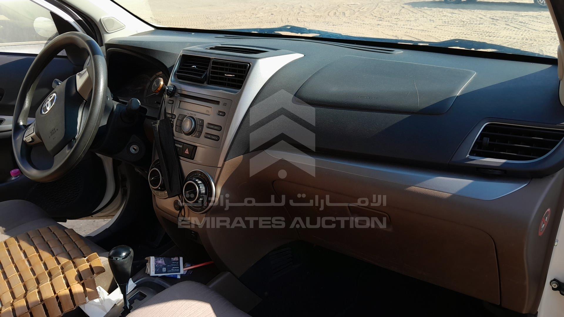 2016 TOYOTA AVANZA VIN: MHKMF53F0GK008407