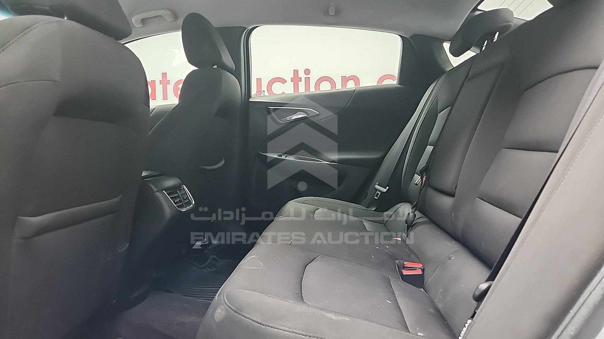 2018 CHEVROLET MALIBU VIN: 1G1ZD5ST4JF280139