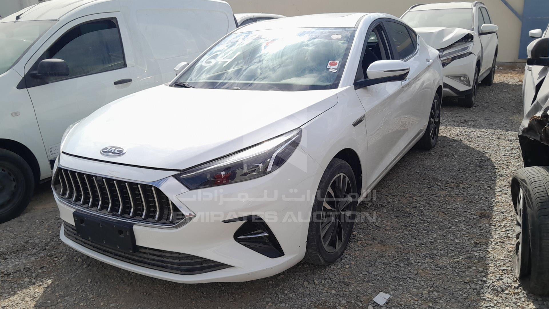 2023 JAC J7 VIN: LJ12FKT32P4014828