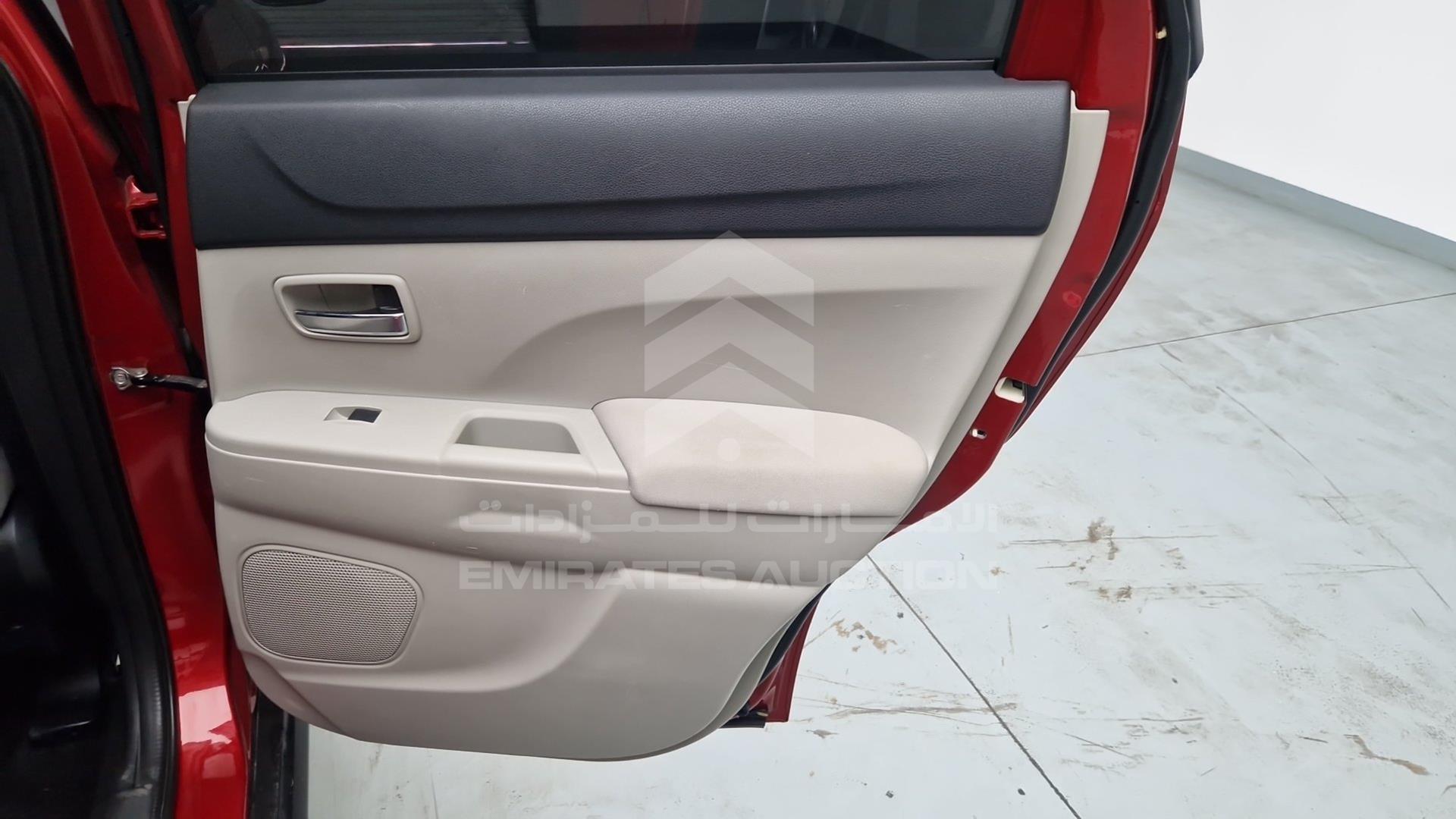 2017 MITSUBISHI ASX VIN: JE4LP21U6HZ700429