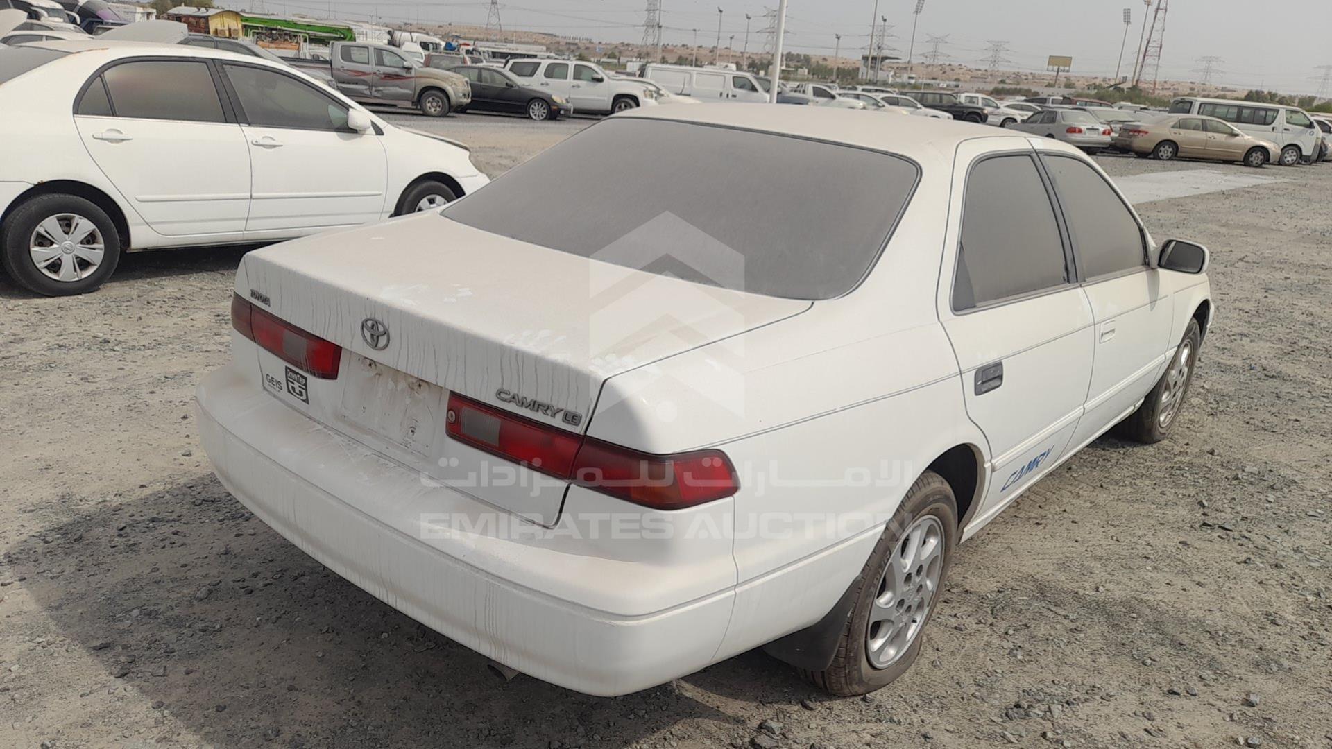 1999 TOYOTA CAMRY VIN: 4T1BG22K2XU889011