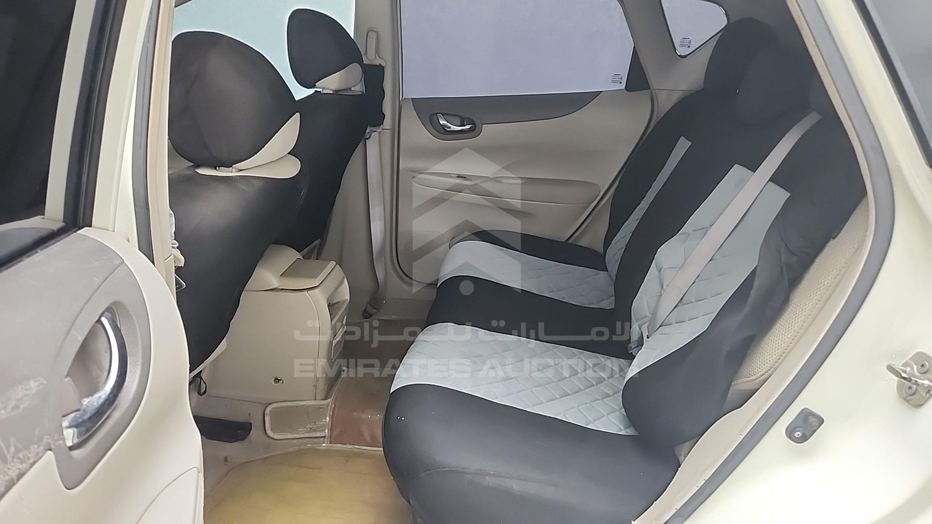 2015 NISSAN TIIDA VIN: MNTBC2C93F6008355