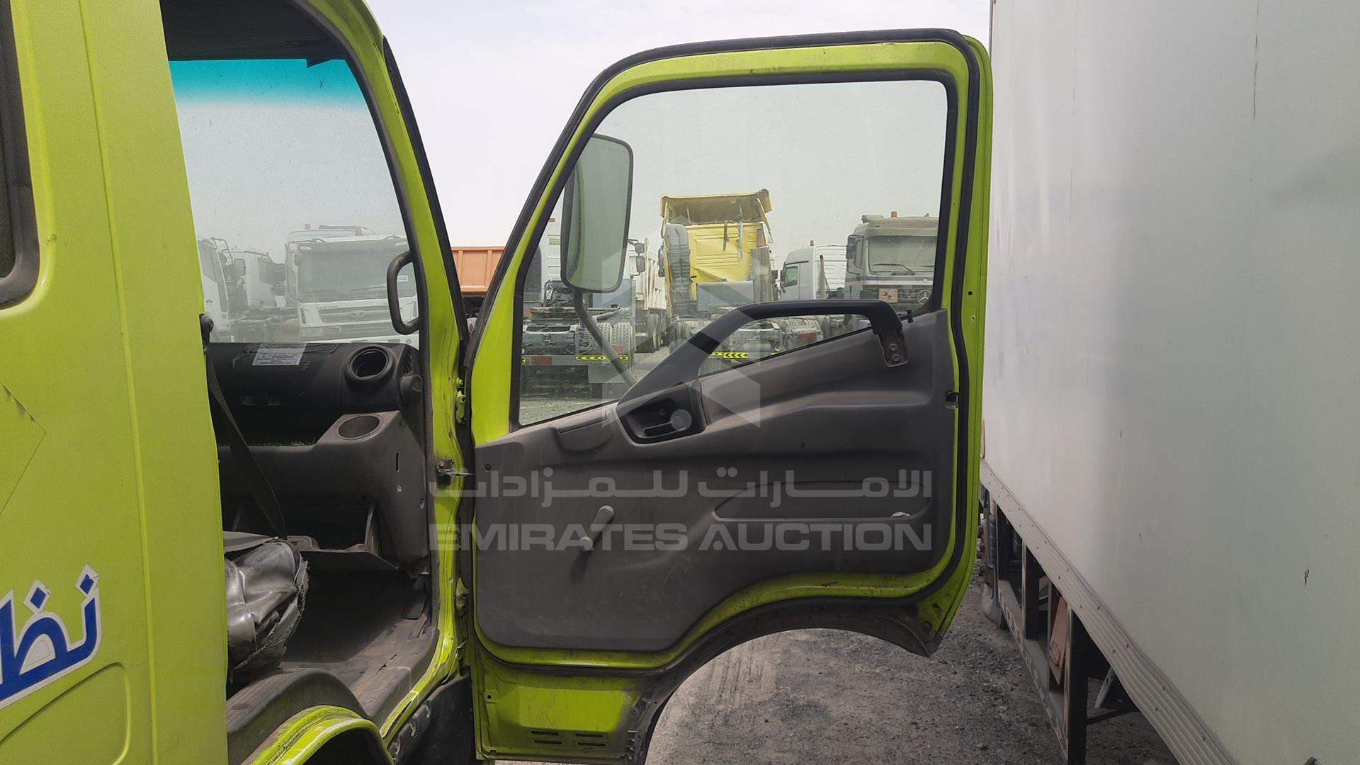 2014 HINO 300 VIN: JHHLCK1H9EK007302