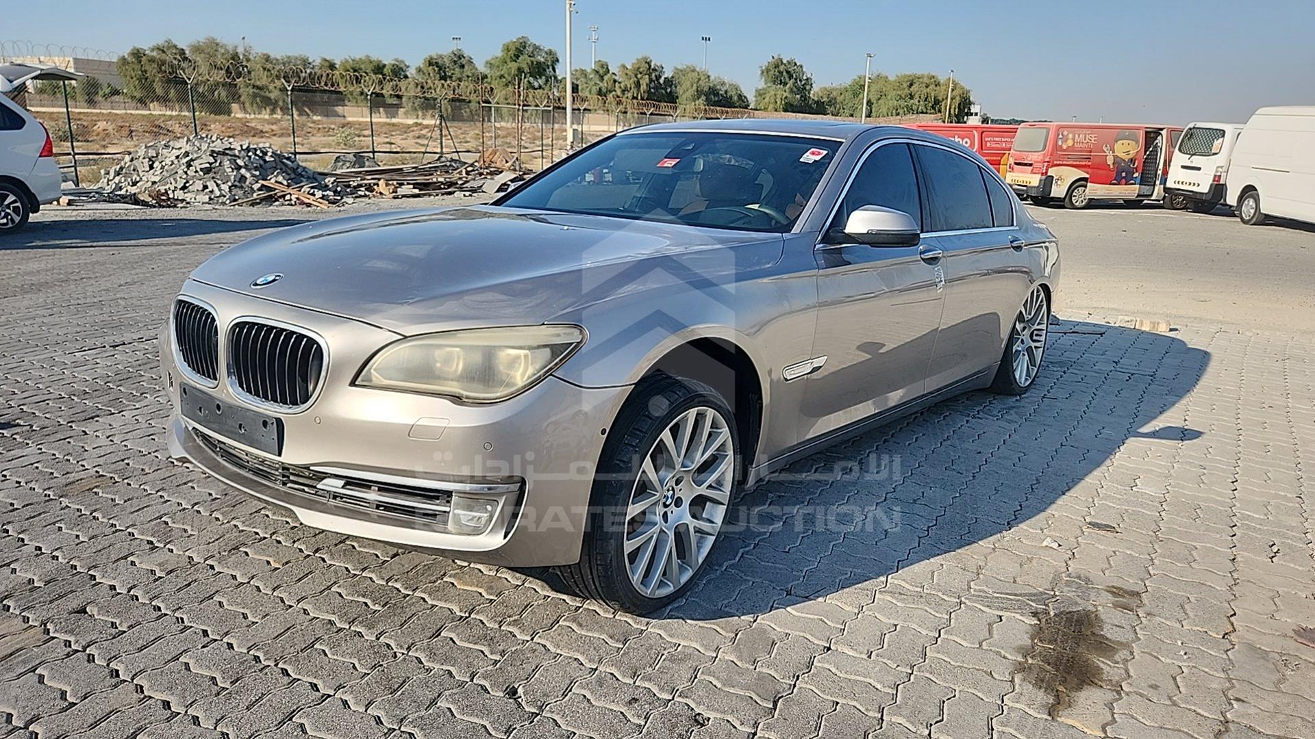 2013 BMW 750 VIN: WBAYE8101DD145934