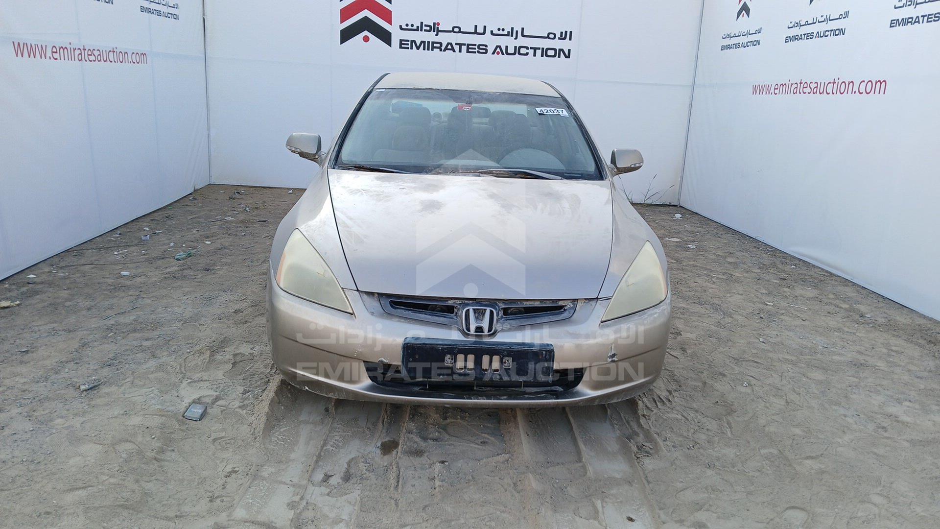 2005 HONDA ACCORD VIN: JHMCM56505C404812