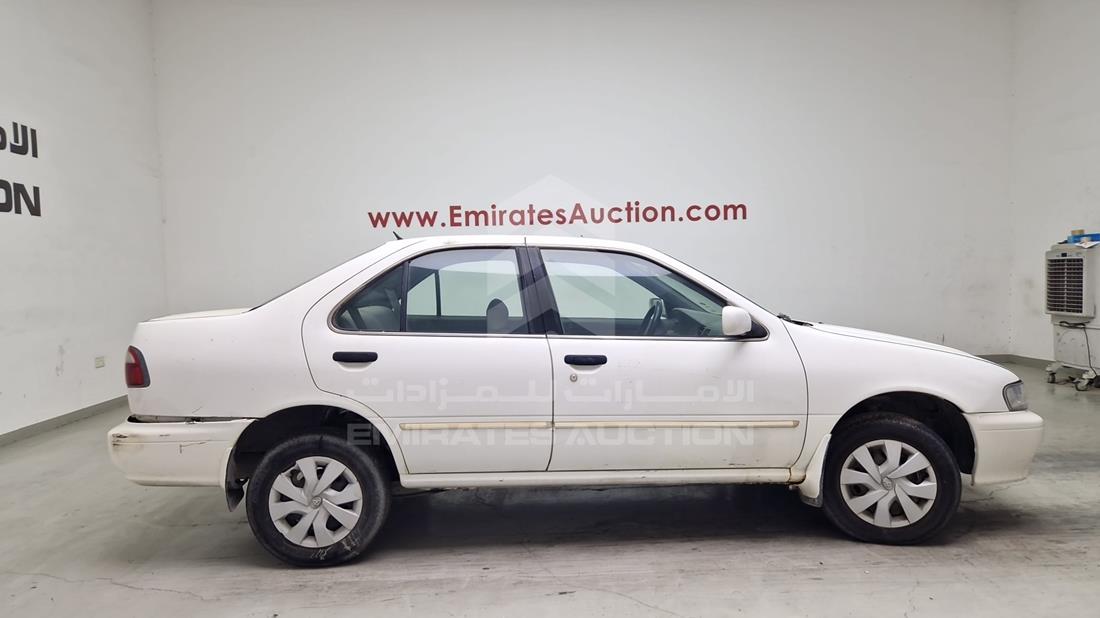 1999 Nissan Sunny — Front Right Angle — Photo 12