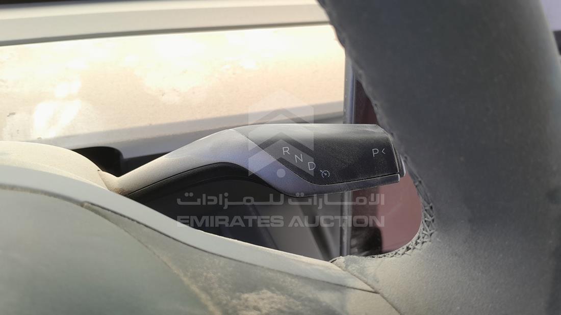 تيسلا Model Y 2023 — زاوية ناقل الحركة — صورة 16