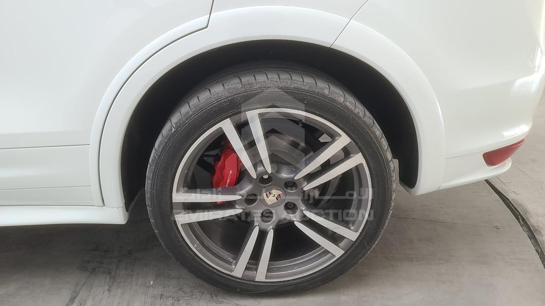 2013 Porsche Cayenne GTS for sale in UAE WP1ZZZ92ZDLA77275 440416