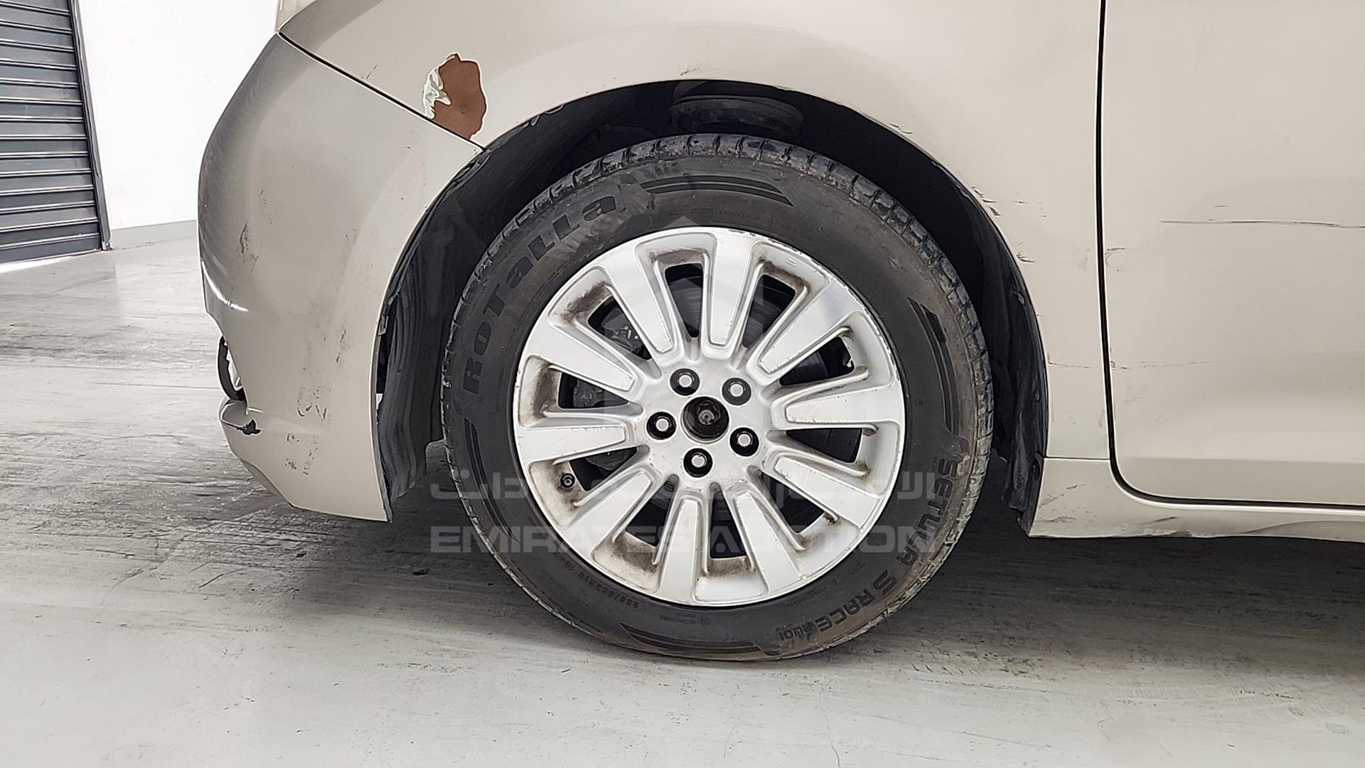 2015 TOYOTA SIENNA VIN: 5TDJK3DC1FS094786