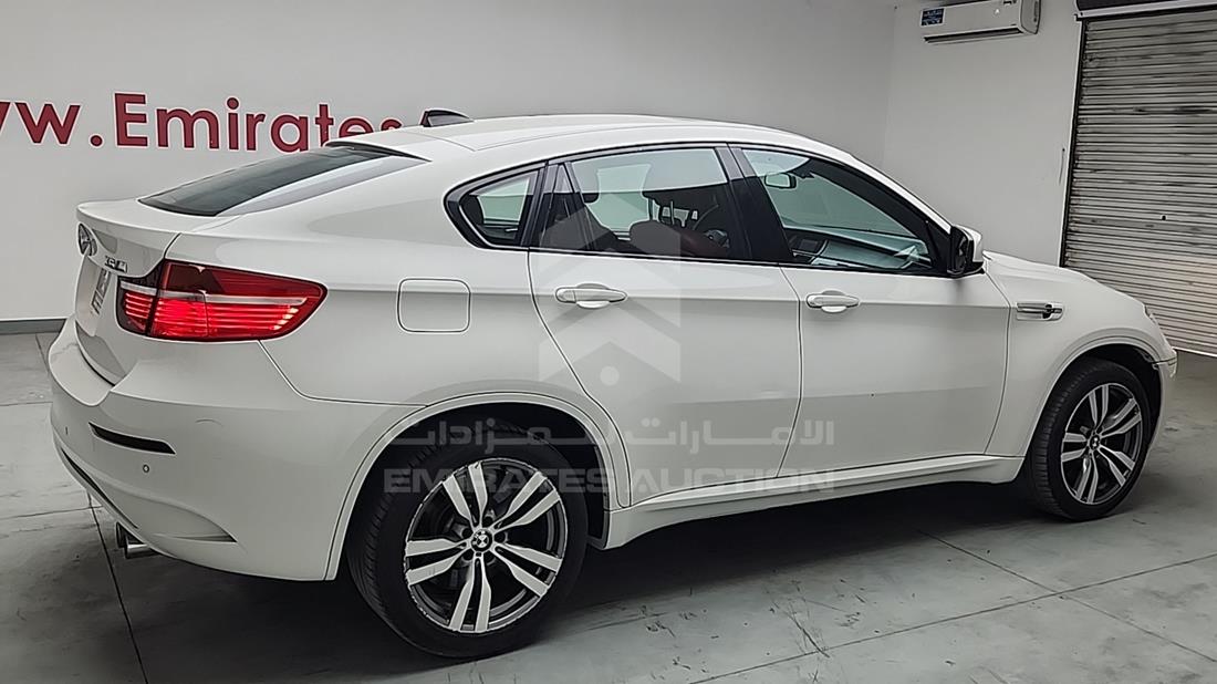 2010 BMW X6 — Rear Right Angle — Photo 8