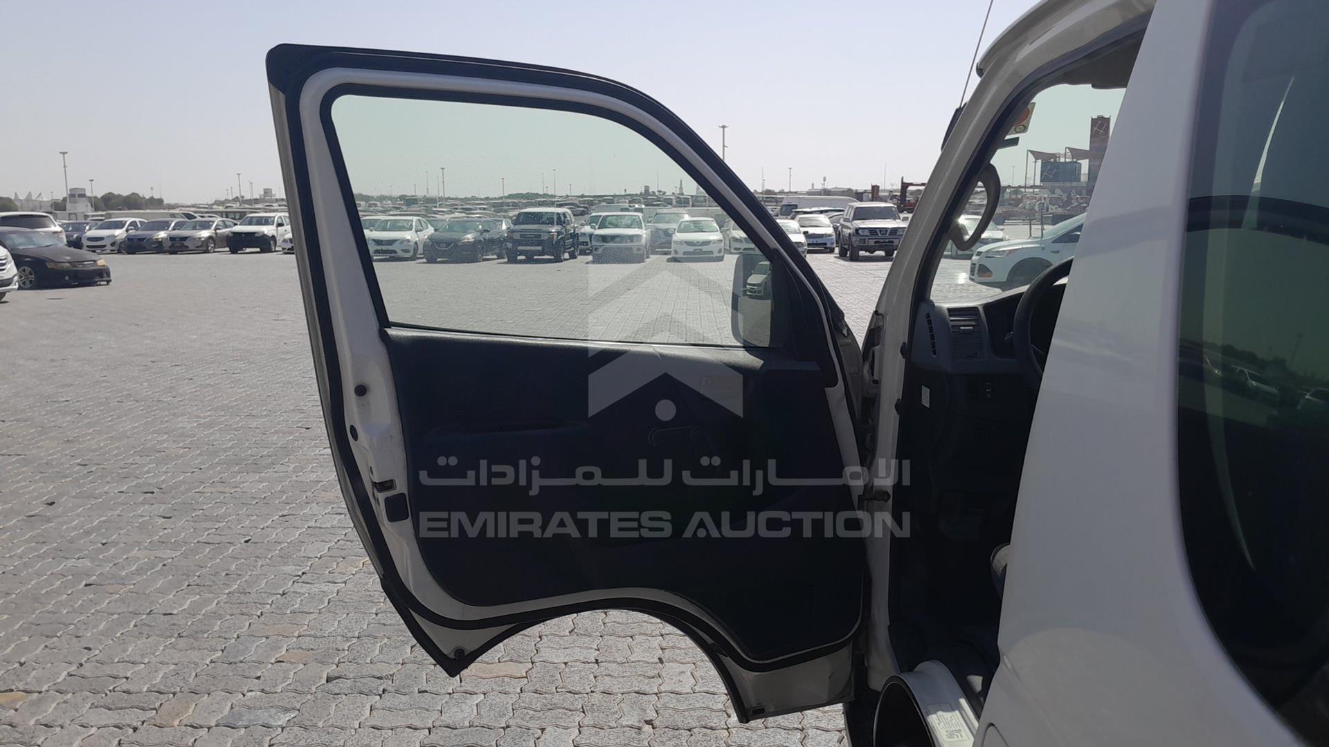 2011 TOYOTA HIACE VIN: JTGJX02P5B0035133