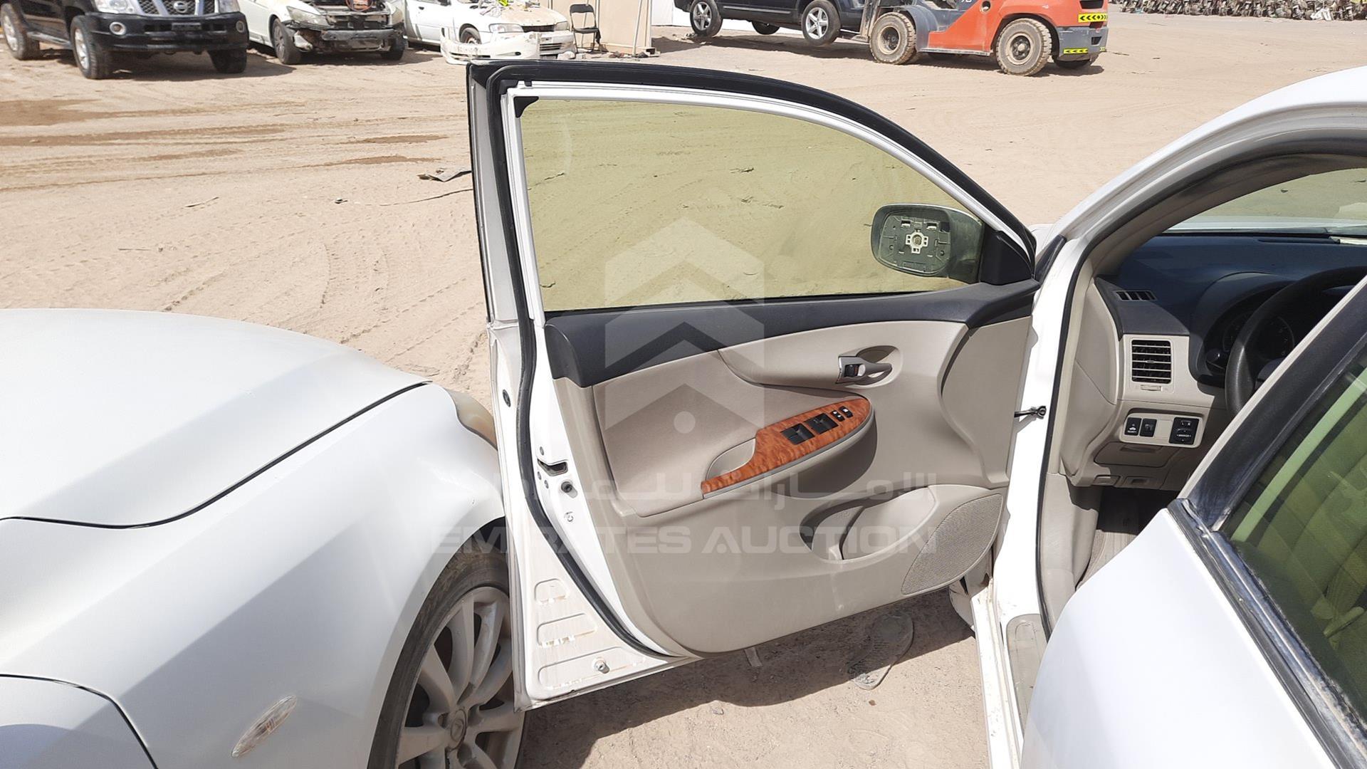2011 TOYOTA COROLLA VIN: RKLBC42E4B4580030