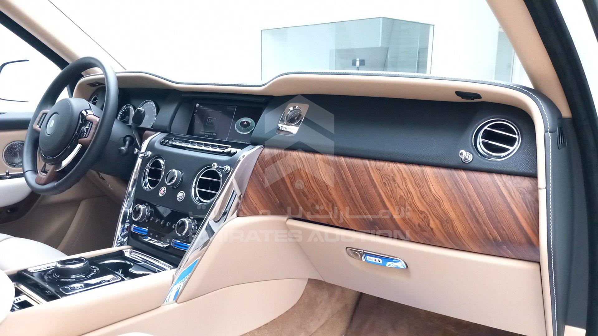 2020 ROLLS-ROYCE CULLINAN VIN: SLATV4A06LU111161