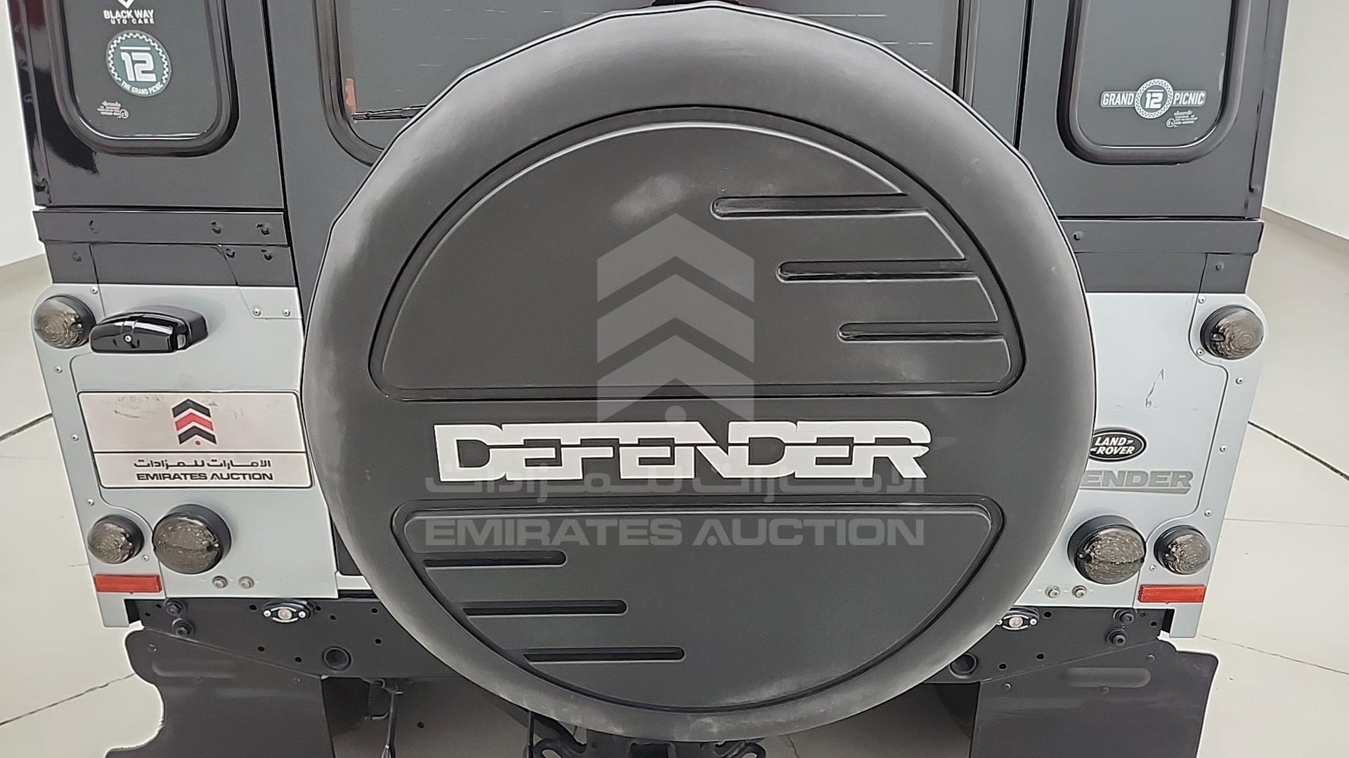 2010 LAND ROVER DEFENDER VIN: SALLDVBS8AA794793