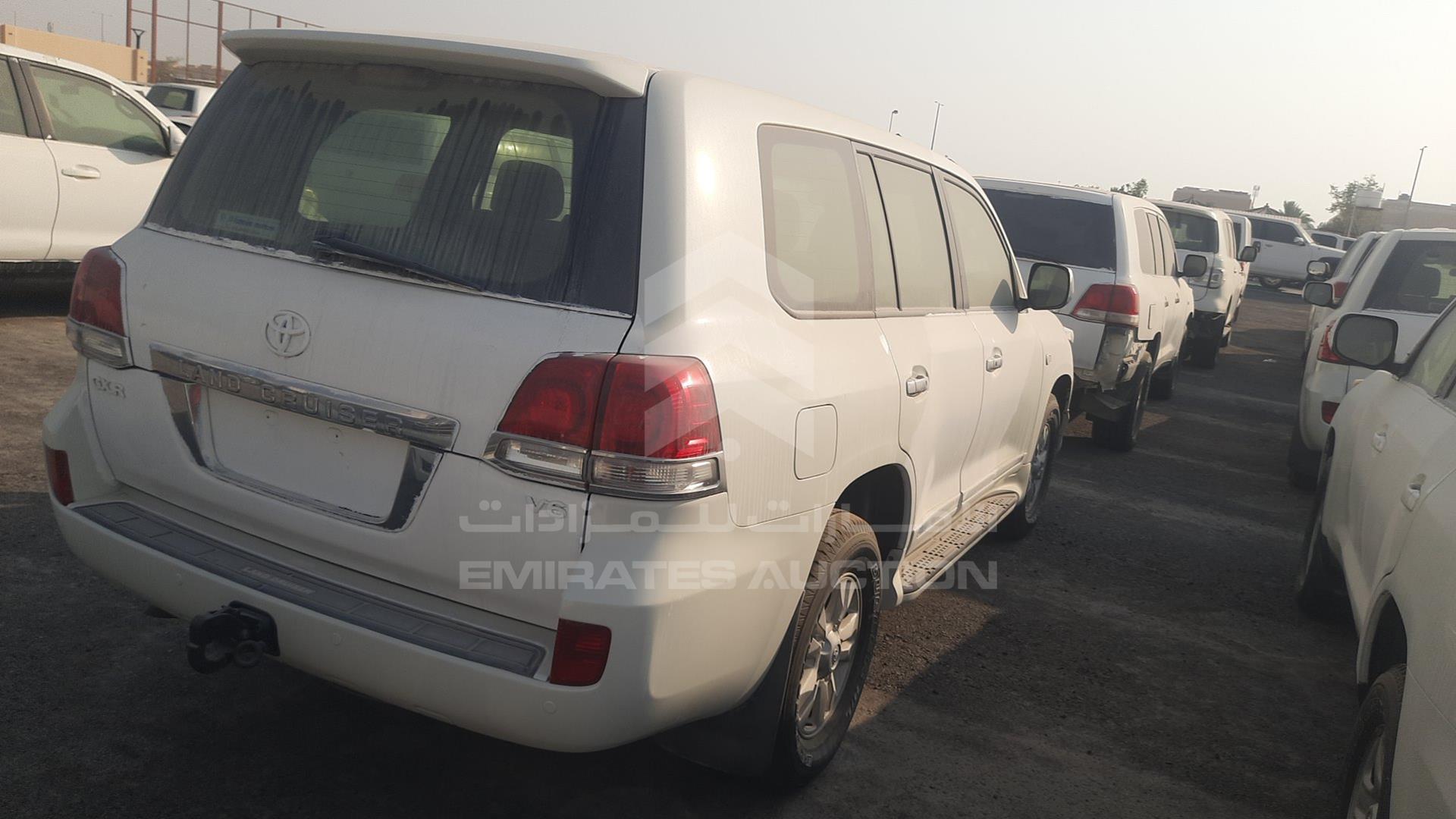 2011 TOYOTA LAND CRUISER VIN: JTMHU09J2B5052304
