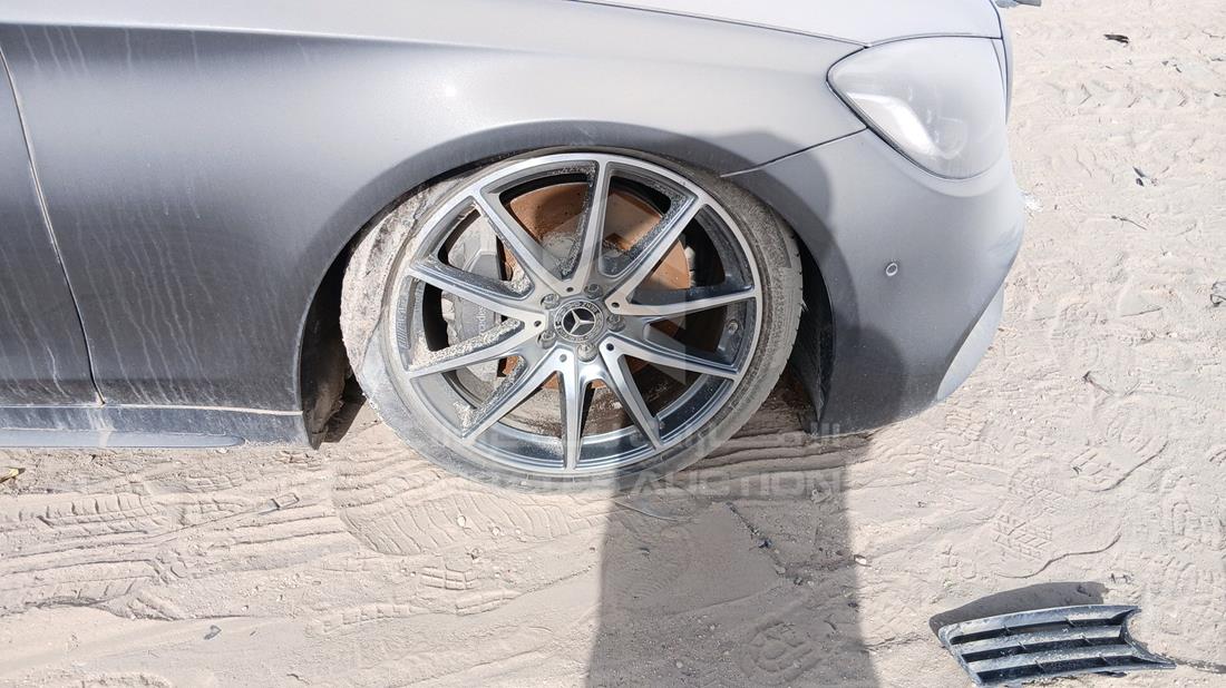 2018 Mercedes S 560 — Front Right Tyre — Photo 29