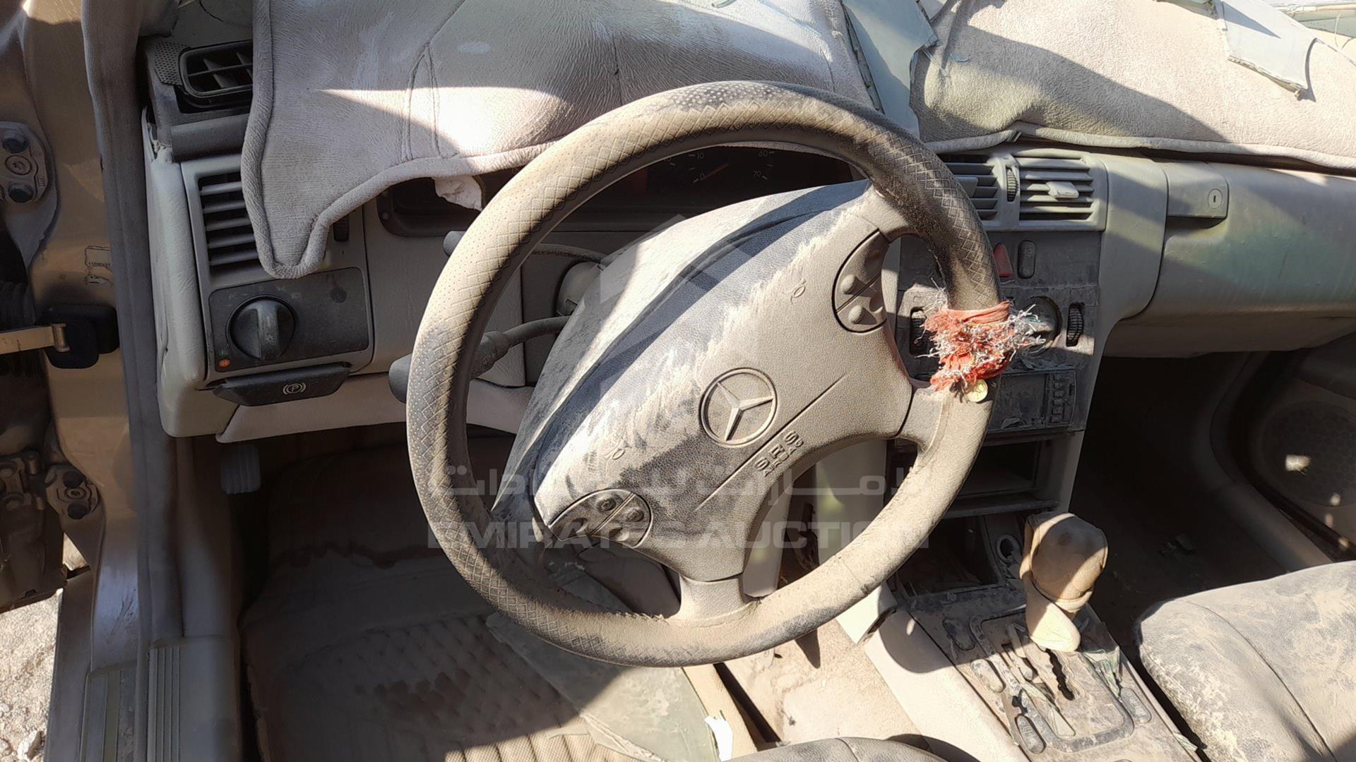2000 MERCEDES E 320 VIN: WDB2100611B044480