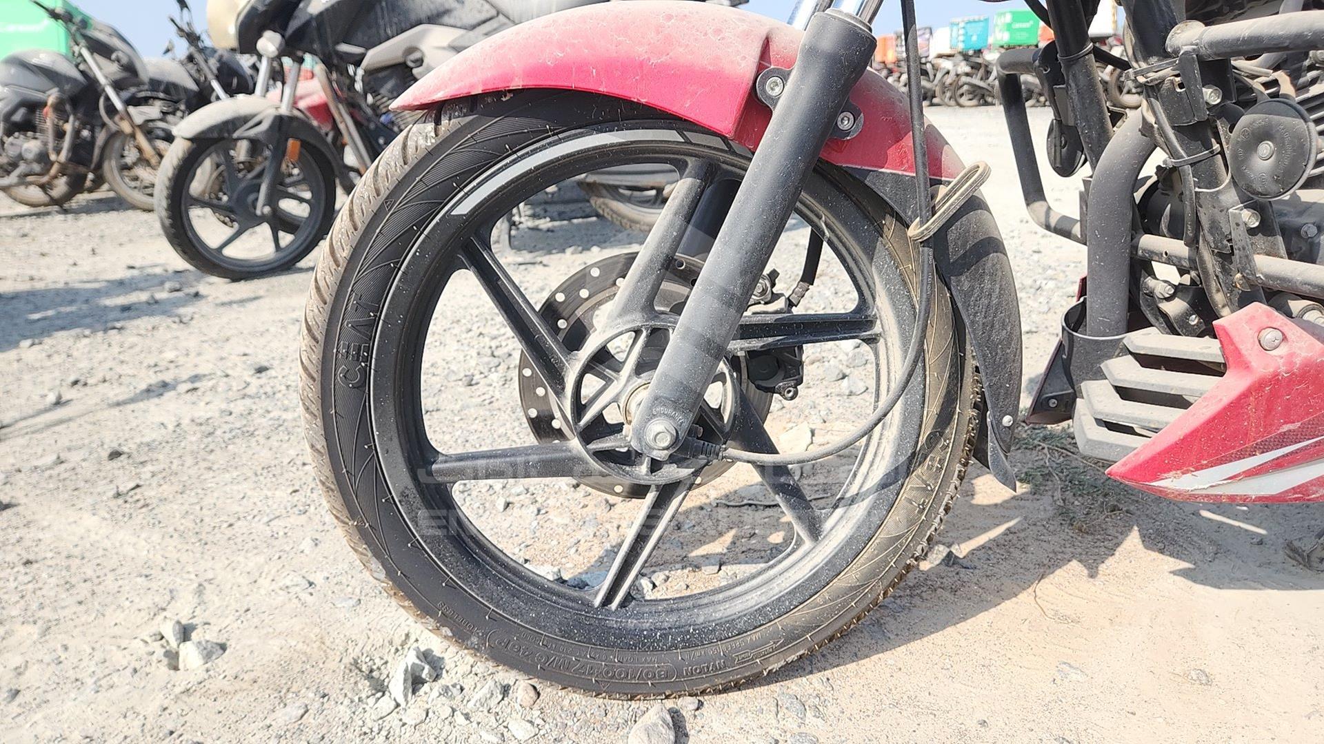 0 BAJAJ PULSAR VIN: MD2A11CX4LCE59855