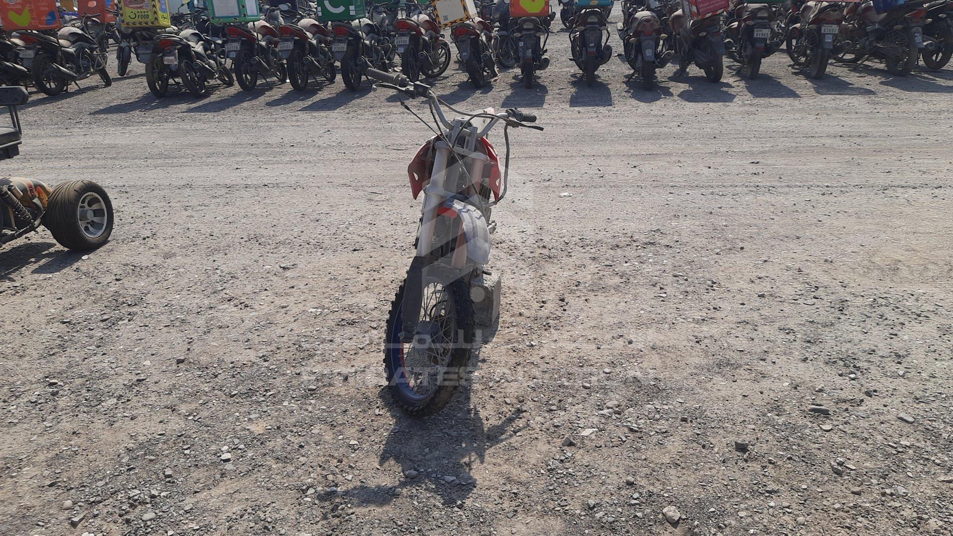 0 MOTORBIKE OFF ROAD VIN: LSD71320201100139